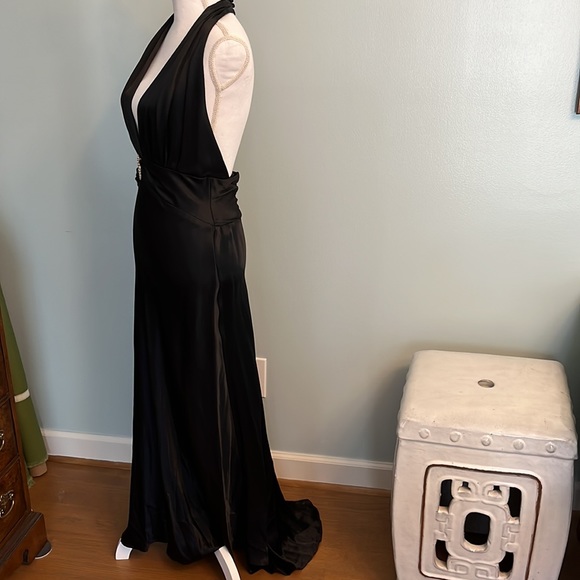 Sexy dress for black tie events 🔥🔥🔥 - Picture 2 of 8